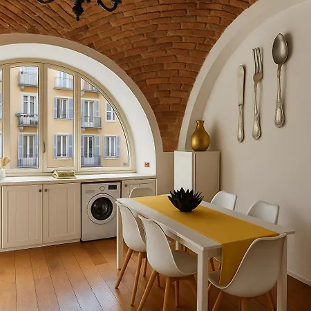 Il Salotto Di In Piazza Vittorio Veneto By House Collection شقة