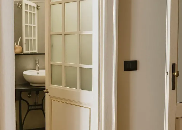 Il Salotto Di In Piazza Vittorio Veneto By House Collection Appartement *